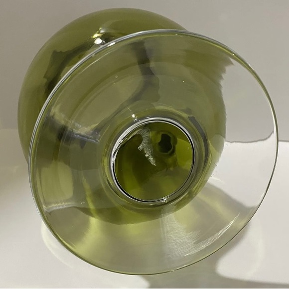 VTG Hand Blown Green Art Glass Pitcher Clear Handle Pedestal Base MCM 54 oz - Picture 14 of 15